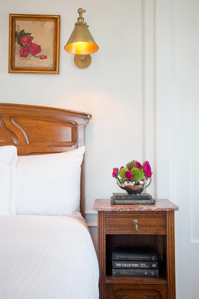 Classic Queen Room interior